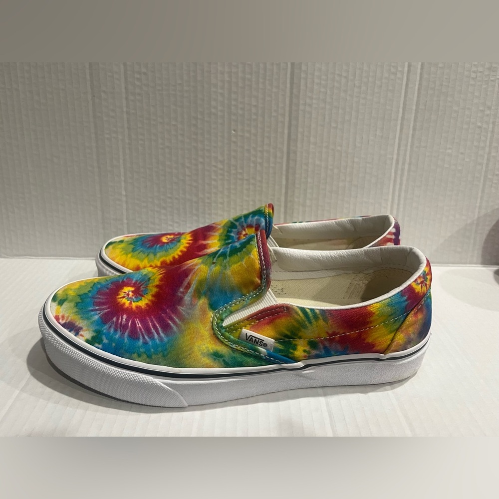 Vans Unisex Colorful Tie-Dye Slip-On Sneakers